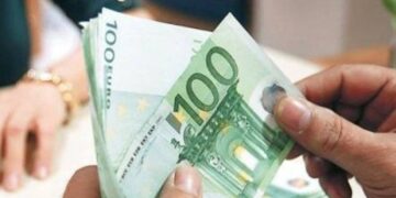 Αναδρομικά επικουρικών συντάξεων: Δείτε τους πίνακες με τα ποσά που θα επιστραφούν