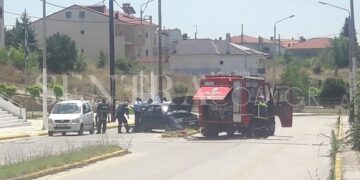Σοβαρό τροχαίο στο Άργος Ορεστικό – Επιχείρηση απεγκλωβισμού του οδηγού (φωτογραφίες)