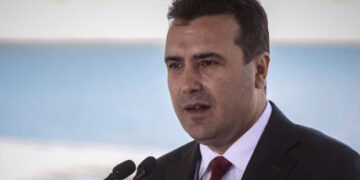 Ζόραν Ζάεφ: “Οι Έλληνες παίρνουν erga omnes όνομα, εμείς erga omnes ταυτότητα”