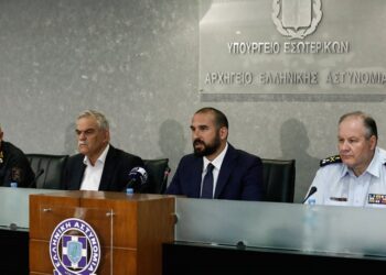 Νέοι αρχηγοί σε ΕΛ.ΑΣ. και Πυροσβεστική – Ακολούθησαν τον Τόσκα οι αρχηγοί που «θα ξανάκαναν τα ίδια»