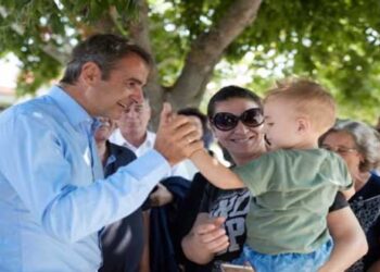 Στο Δοτσικό, το χωριό που του είχε φέρει γούρι, ο Μητσοτάκης