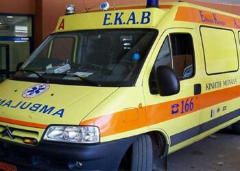 Θεσσαλονίκη: Νεκρός οδηγός από ανατροπή νταλίκας