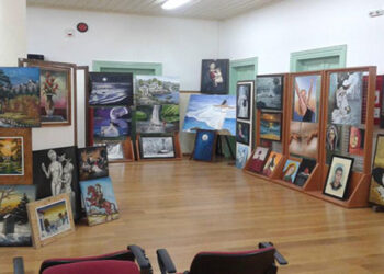 Δήμος Βοΐου: Έκθεση ζωγραφικής και καλλιτεχνίας από τοπικούς καλλιτέχνες στο ιστορικό Τραμπάντζειο Γυμνάσιο Σιάτιστας