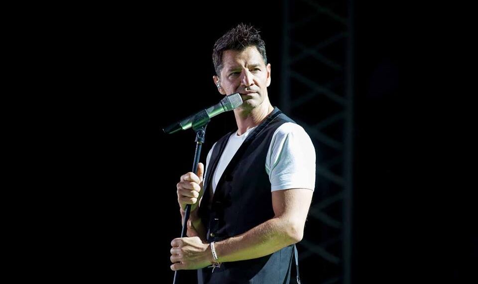 Ο Σάκης Ρουβάς έκλεισε την αυλαία του 40ου River Party στο Νεστόριο Καστοριάς (Βίντεο)