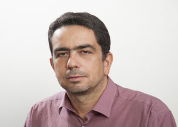 Γ. Θεοφύλακτος στον Alpha για την έξοδο της χώρας από τα μνημόνια: “Η Ελλάδα “εξέρχεται των μνημονίων, στέκεται στα πόδια της. Σίγουρα δεν μπαίνουμε στον παράδεισο, από αύριο δεν θα αρχίσουμε τα γλέντια και τις παθογένειες, τα λάθη του παρελθόντος”