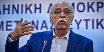 Ο Βίτσας προαναγγέλλει νέους χώρους φιλοξενίας μεταναστών στην ηπειρωτική Ελλάδα