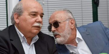 Υποκρισία: Κουρουμπλής-Βούτσης έδιναν εντολή να μη γίνουν κατεδαφίσεις