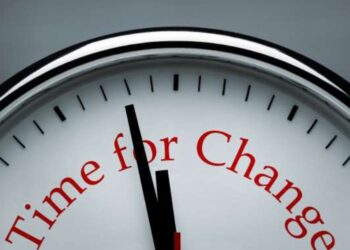 Ανακοινώθηκε η ημερομηνία που καταργείται η αλλαγή της ώρας – Μέχρι πότε πρέπει να αποφασίσει η Ελλάδα