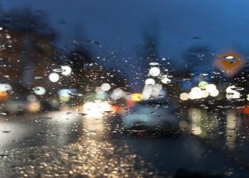 Ελληνική Αστυνομία: Προσοχή στις μετακινήσεις λόγω των δυσμενών καιρικών φαινομένων