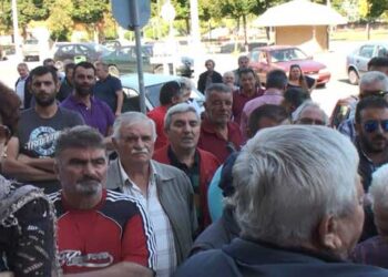 Γρεβενά: Διαμαρτυρία Τοπικών Προέδρων και κατοίκων για τα καυσόξυλα (video)