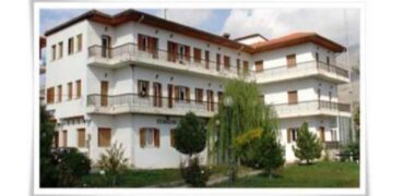 «Να παρασχεθούν έγγραφες εγγυήσεις για την ασφάλεια του κτιρίου συνολικά» λένε οι εργαζόμενοι για το Κέντρο Υγείας Σιάτιστας