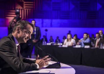 Μητσοτάκης για Σκοπιανό: «Τσάμπα μάγκας» ο Καμμένος