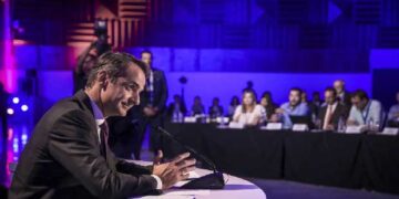 Μητσοτάκης για Σκοπιανό: «Τσάμπα μάγκας» ο Καμμένος