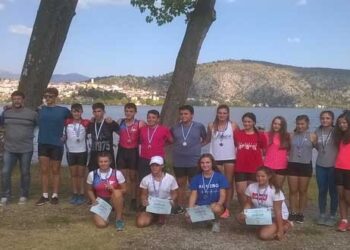 Ο Ναυτικός Όμιλος Κοζάνης συμμετείχε με επιτυχία στους διασυλλογικούς αγώνες κωπηλασίας  στην Καστοριά