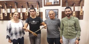 Πτολεμαΐδα: Από το Ισραήλ για μία ποντιακή λύρα