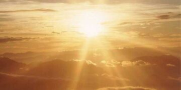 Καλοκαίρι μέχρι την Τρίτη – Πέφτει μέχρι και 12 βαθμούς η θερμοκρασία από την Τετάρτη!