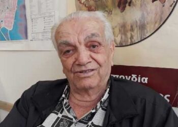 Πτολεμαΐδα: 88χρονος αρτοποιός παρασκευάζει ζύμη με σταυρολούλουδο