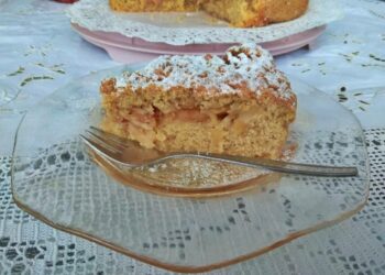 Μαγειρεύοντας με την Αρετή: Μηλόπιτα με τριφτή ζύμη