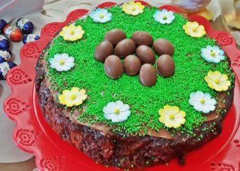 Μαγειρεύοντας με την Αρετή – Σοκολατένιο Πασχαλινό Κέικ!