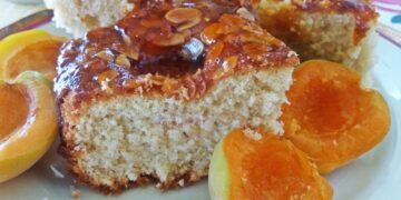 Μαγειρεύοντας με την Αρετή: Κέικ Βερίκοκο με ινδοκάρυδο!