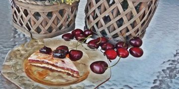 Μαγειρεύοντας με την Αρετή: Γιαουρτογλυκό με μπισκότα, ζελέ και γλυκό κεράσι!