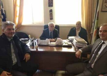 Συνάντηση Δημάρχου Βοΐου με εκπροσώπους της Εθνικής Τράπεζας για το κλείσιμο του υποκαταστήματος Τσοτυλίου