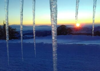 Πανέμορφη ανατολή ηλίου στη Βασιλίτσα Γρεβενών
