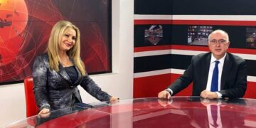 Ο Μιχάλης Παπαδόπουλος καλεσμένος στην Κούλα Πουλασιχίδου στο West επί παντός επιστητού