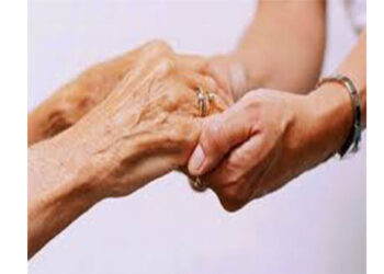 Πτολεμαΐδα: Κυρία αναλαμβάνει την φύλαξη και φροντίδα ηλικιωμένων ατόμων