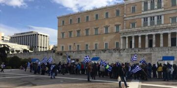 Με το «Μακεδονία ξακουστή» η μεγάλη αλλαγή φρουράς στον Άγνωστο Στρατιώτη