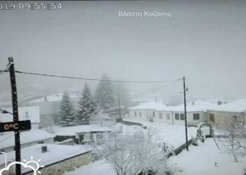 Παραμένει χιονισμένη και πανέμορφη η Βλάστη!