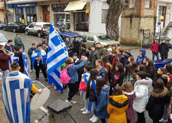 Μακεδονία: Αποχή και πορεία από τους μαθητές του Μουσικού σχολείου Σιάτιστας – Βίντεο