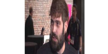 Αυτός ο νεαρός από τα Ιωάννινα πούλησε τη startup του στην Alibaba για 90 εκατ. ευρώ