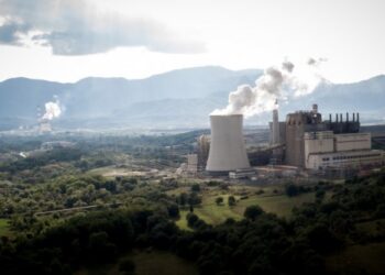 Εθελουσία 275 ατόμων στη ΔΕΗ για να «ξεφορτωθεί» τις λιγνιτικές μονάδες