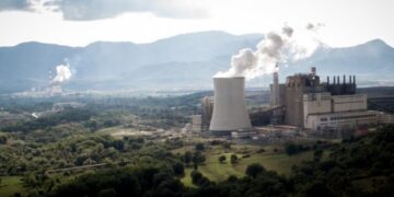 Εθελουσία 275 ατόμων στη ΔΕΗ για να «ξεφορτωθεί» τις λιγνιτικές μονάδες