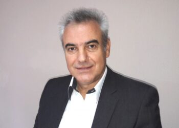 Τα “έψαλλαν” στον βουλευτή Γρεβενών με το “Μακεδονία Ξακουστή”