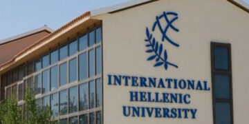 Ο Τσίπρας ίδρυσε πανεπιστήμιο που υπάρχει ήδη -Παραίτηση-χαστούκι από τον πρόεδρό του