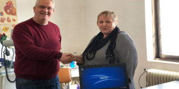 Δωρεά ενός υπερσύγχρονου ηλεκτρονικού υπολογιστή στο Περιφερειακό Ιατρείο Αιανής