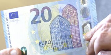 Έπιναν σφηνάκια με πλαστά 20ευρα σε μαγαζιά της Κοζάνης την παραμονή της Πρωτοχρονιάς-Αστυνομική επιχείρηση αλλά έγιναν «καπνός»!