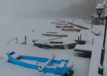 Η Καστοριά πιο όμορφη από πότε!  Μαγικά πλάνα στο VIDEO