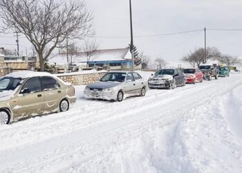 Παραμένουν τα προβλήματα από την κακοκαιρία στη Δυτ. Μακεδονία – Παγοδρόμια οι δρόμοι, κλειστά για δεύτερη μέρα τα σχολεία