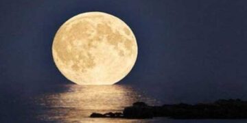 Ολική έκλειψη θα συμβεί τα χαράματα της Δευτέρας!