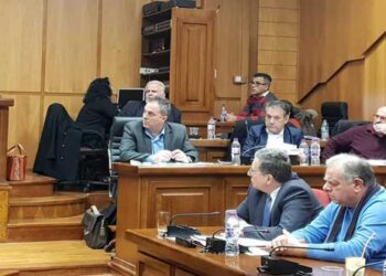 Άγριος καυγάς Κωτσίδη – Καρακασίδη στο Περιφερειακό Συμβούλιο – Καρακασίδης: “Μη μου κουνάς το δάκτυλο….”- Video