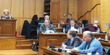 Άγριος καυγάς Κωτσίδη – Καρακασίδη στο Περιφερειακό Συμβούλιο – Καρακασίδης: “Μη μου κουνάς το δάκτυλο….”- Video