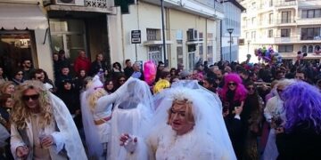 Αποκορύφωση σήμερα για τα Ραγκουτσάρια! Στις δύο το μεσημέρι ξεκινάει η μεγάλη παρέλαση