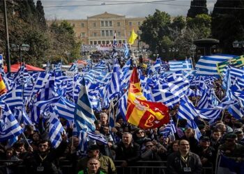 Συλλαλητήριο για την Μακεδονία: Λαοθάλασσα στο Σύνταγμα