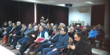 Σύσκεψη για τον ΑΗΣ Καρδιάς: “Τους δείχνουν το φεγγάρι κι αυτοί κοιτούν το δάχτυλο”  – Από τα Παραπολιτικά του Παλμού 09/01/2018