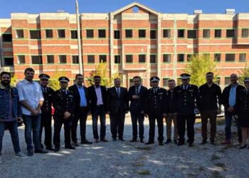 Εθιμοτυπική επίσκεψη του Γ.Γ. Δημόσιας Τάξης στον Δήμαρχο Γρεβενών με αφορμή τη σύμβαση κατασκευής του νέου Αστυνομικού Μεγάρου Γρεβενών