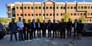 Εθιμοτυπική επίσκεψη του Γ.Γ. Δημόσιας Τάξης στον Δήμαρχο Γρεβενών με αφορμή τη σύμβαση κατασκευής του νέου Αστυνομικού Μεγάρου Γρεβενών