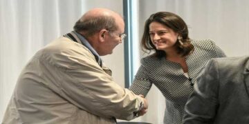 Από το μήνυμα για το ΟΧΙ της Υπουργού Παιδείας στα χορεύοντα «σκεύη κεραμέως» των ‘‘Monty Python’’ – Του Κωνσταντίνου Κόττη